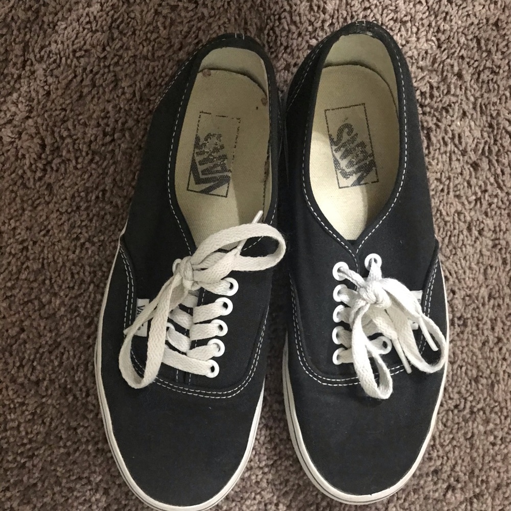 Size 6.5 Men’s/8 Women’s Vans